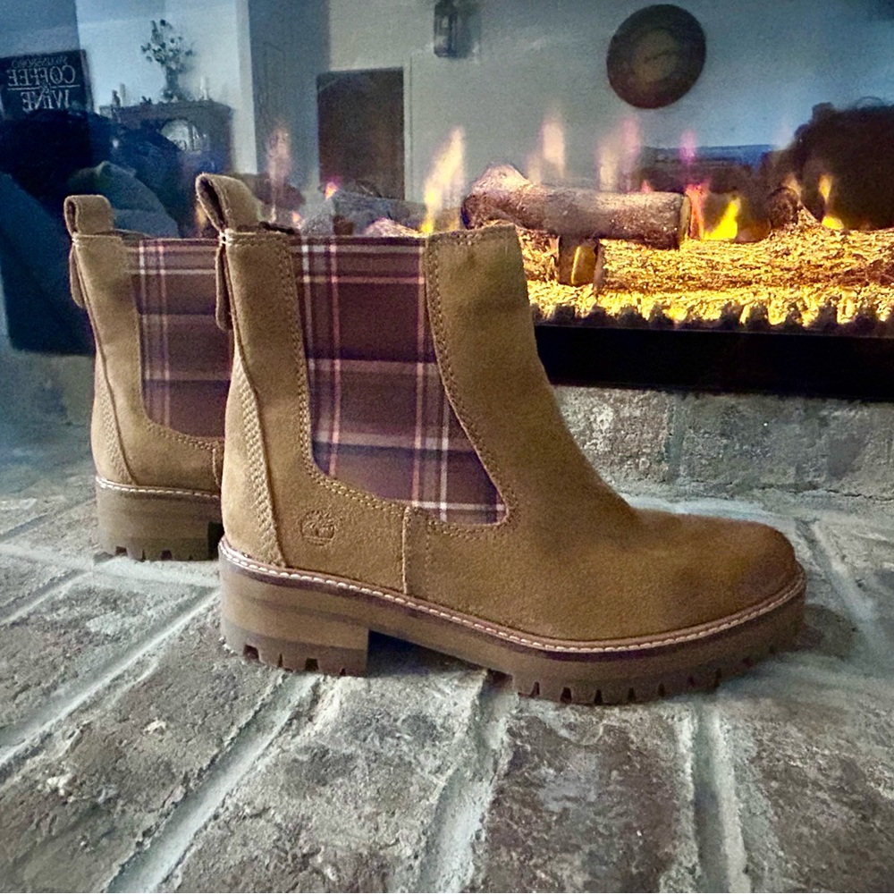 Timberland Courmayer Chelsea Plaid Ankle Boots